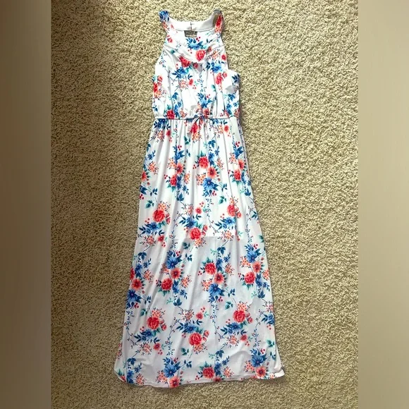 Three Hearts | Dresses | Three Pink Hearts Girls Xl Red White And Blue  Floral Dress